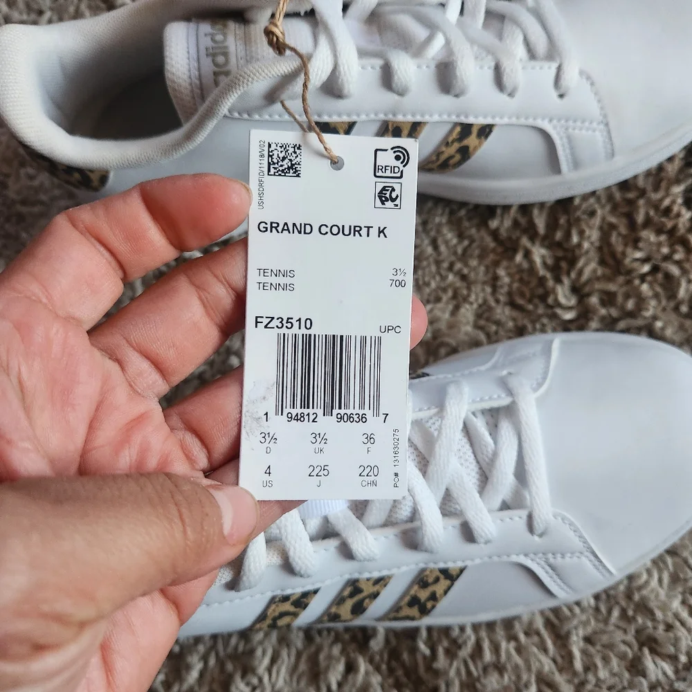 Adidas Kids White Sneakers with Gold Leopard Print - Picture 4 of 4